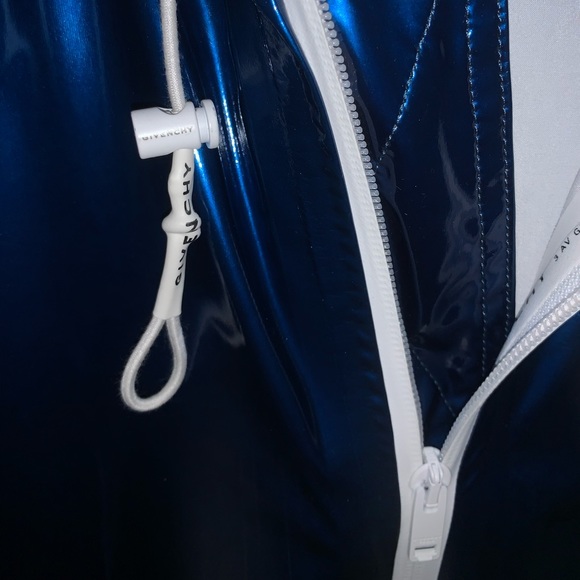 Givenchy Metallic Blue Windbreaker Rain Jacket Size 52, US XL - Picture 7 of 7